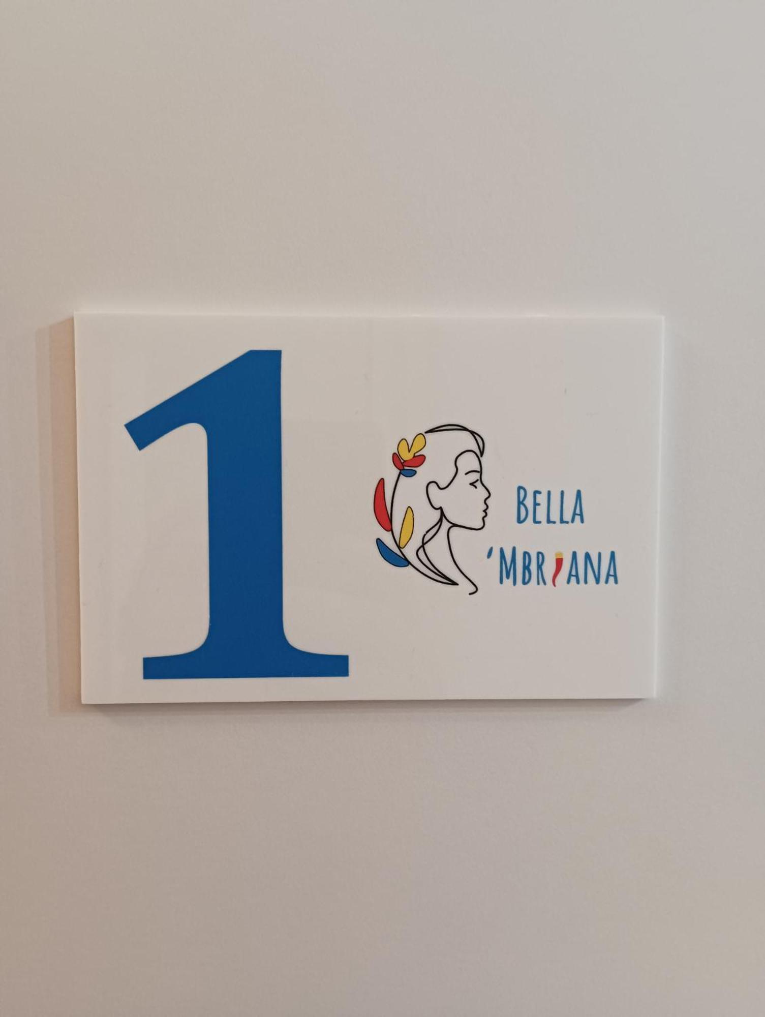 مبيت وإفطار نابولي Bella Mbriana المظهر الخارجي الصورة